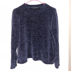 Extremely soft and comfortable sweater!!